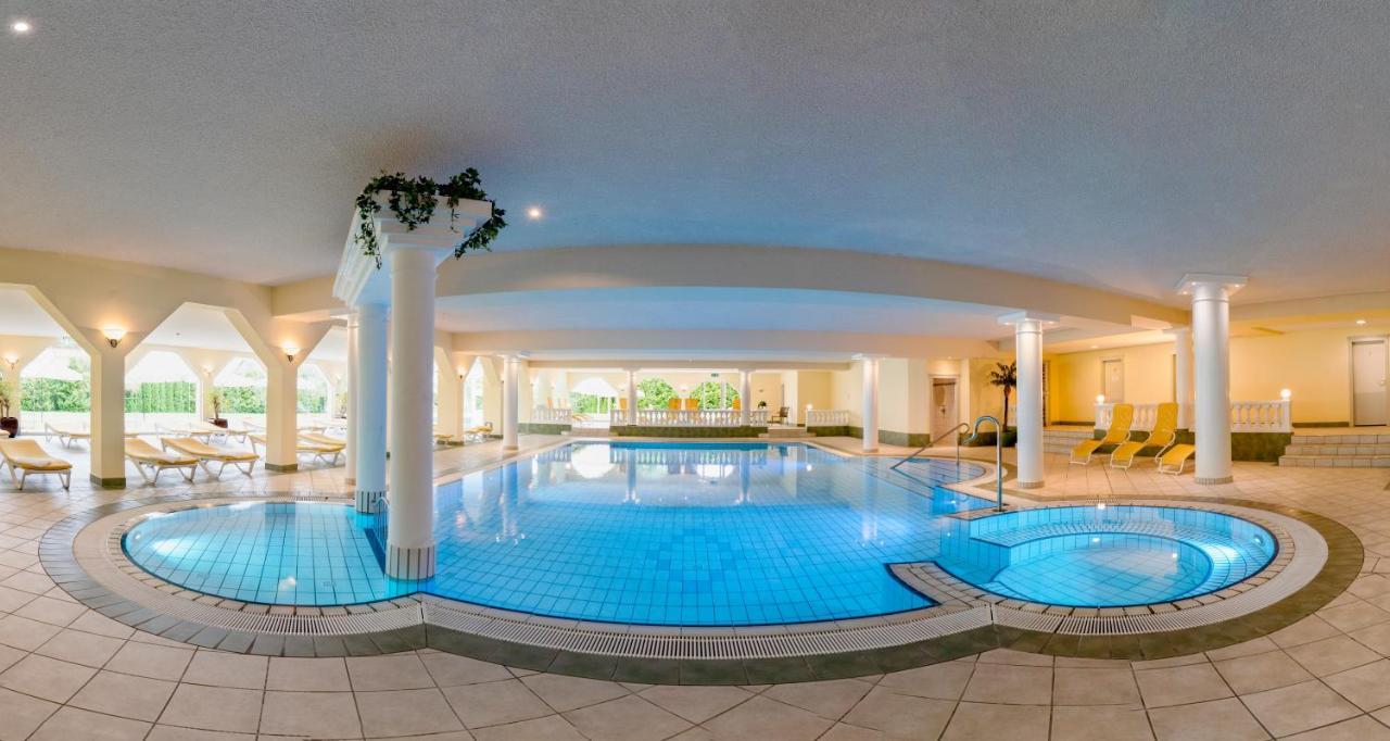 Moehringers Schwarzwald Hotel Бондорф  Экстерьер фото