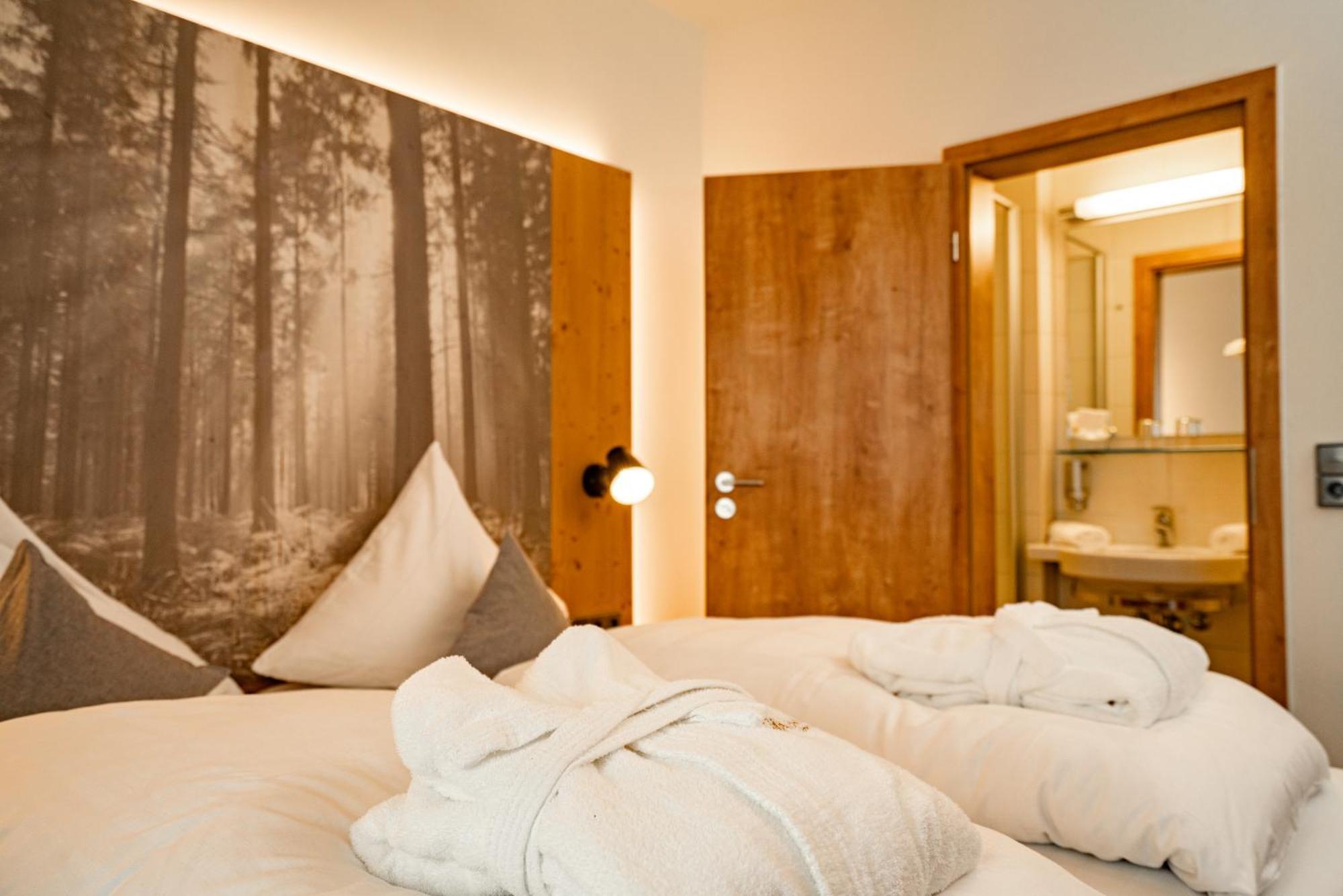 Moehringers Schwarzwald Hotel Бондорф  Экстерьер фото