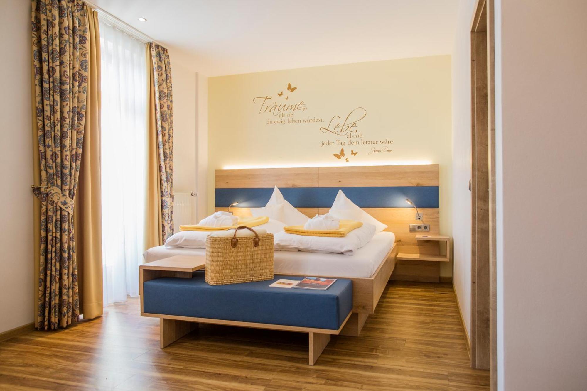 Moehringers Schwarzwald Hotel Бондорф  Экстерьер фото